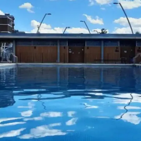 Triplex Deluxe Con Terrazas Al Pirineo Y Golf Apartment