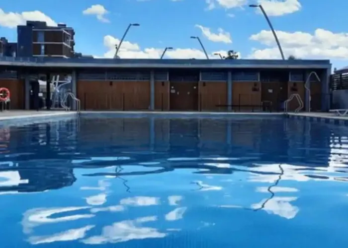 Triplex Deluxe Con Terrazas Al Pirineo Y Golf Apartman